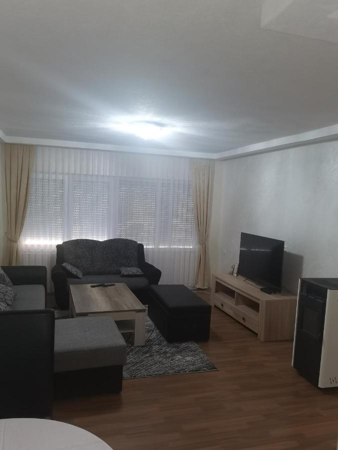 Anja Apartman Bosanski Samac Exterior photo