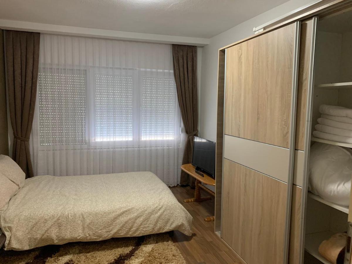 Anja Apartman Bosanski Samac Exterior photo